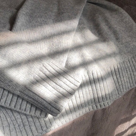 COPY - Italian merino blend yarn grey sweater - Picture 6 of 8